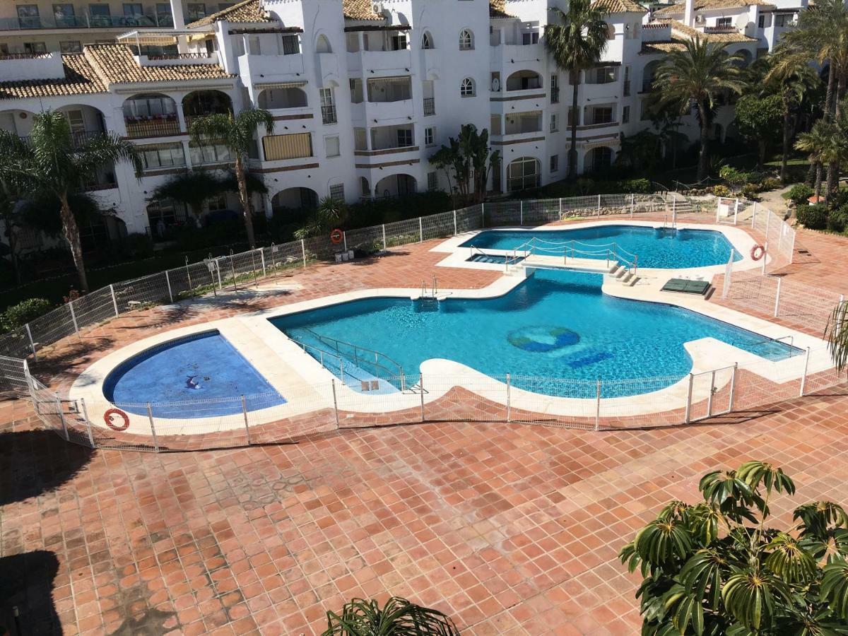 Avda De Las Palmeras Apartment 베날마데나코스타 외부 사진